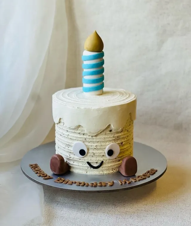 Example cake photo 2
