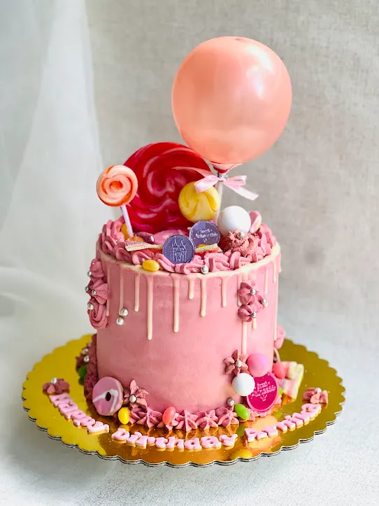 Example cake photo 4
